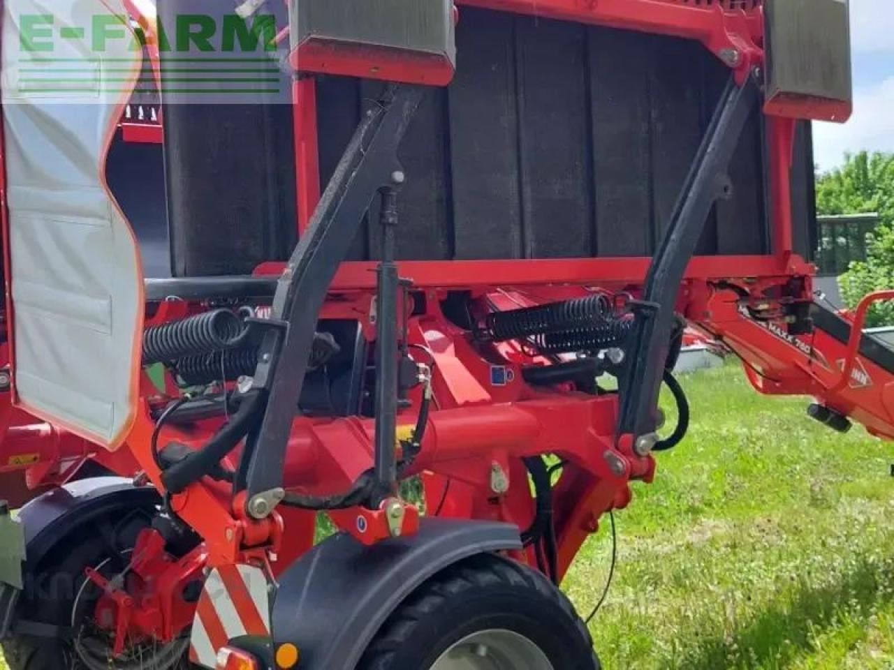 Kuhn merge maxx 760 - Tedder/ Rake: picture 4 Kuhn merge maxx 760 - Tedder/ Rake: picture 4