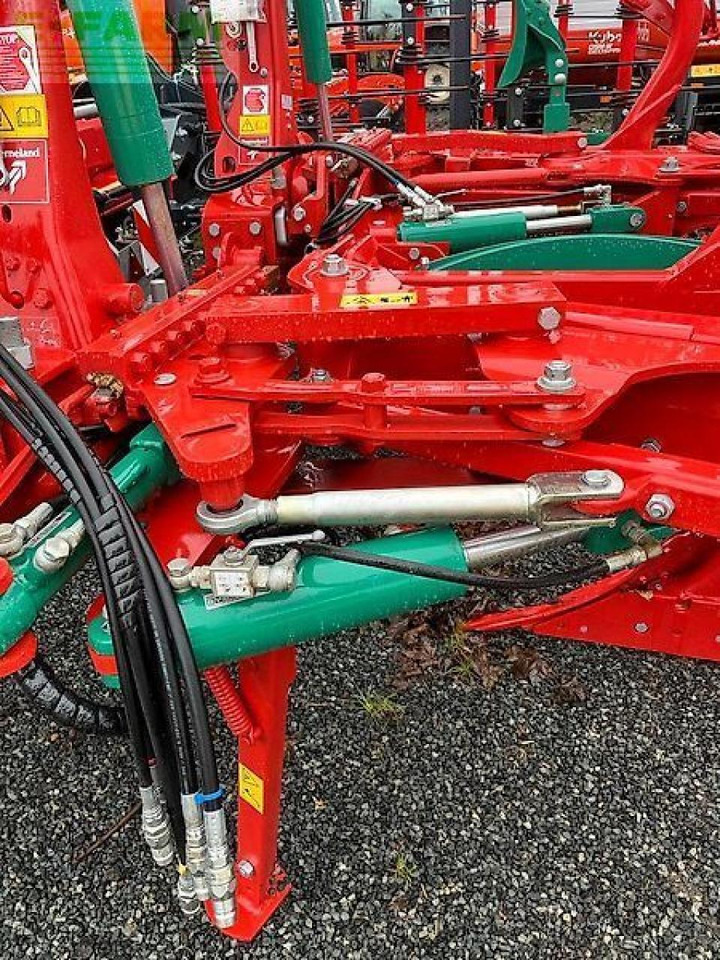 Kverneland 2300 s variomat 5 schar volldrehpflug neu - Plow: picture 2 Kverneland 2300 s variomat 5 schar volldrehpflug neu - Plow: picture 2