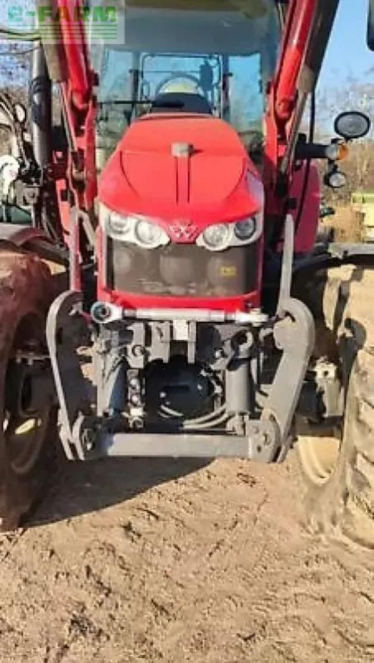 Massey Ferguson 5713 sl - Farm tractor: picture 4 Massey Ferguson 5713 sl - Farm tractor: picture 4