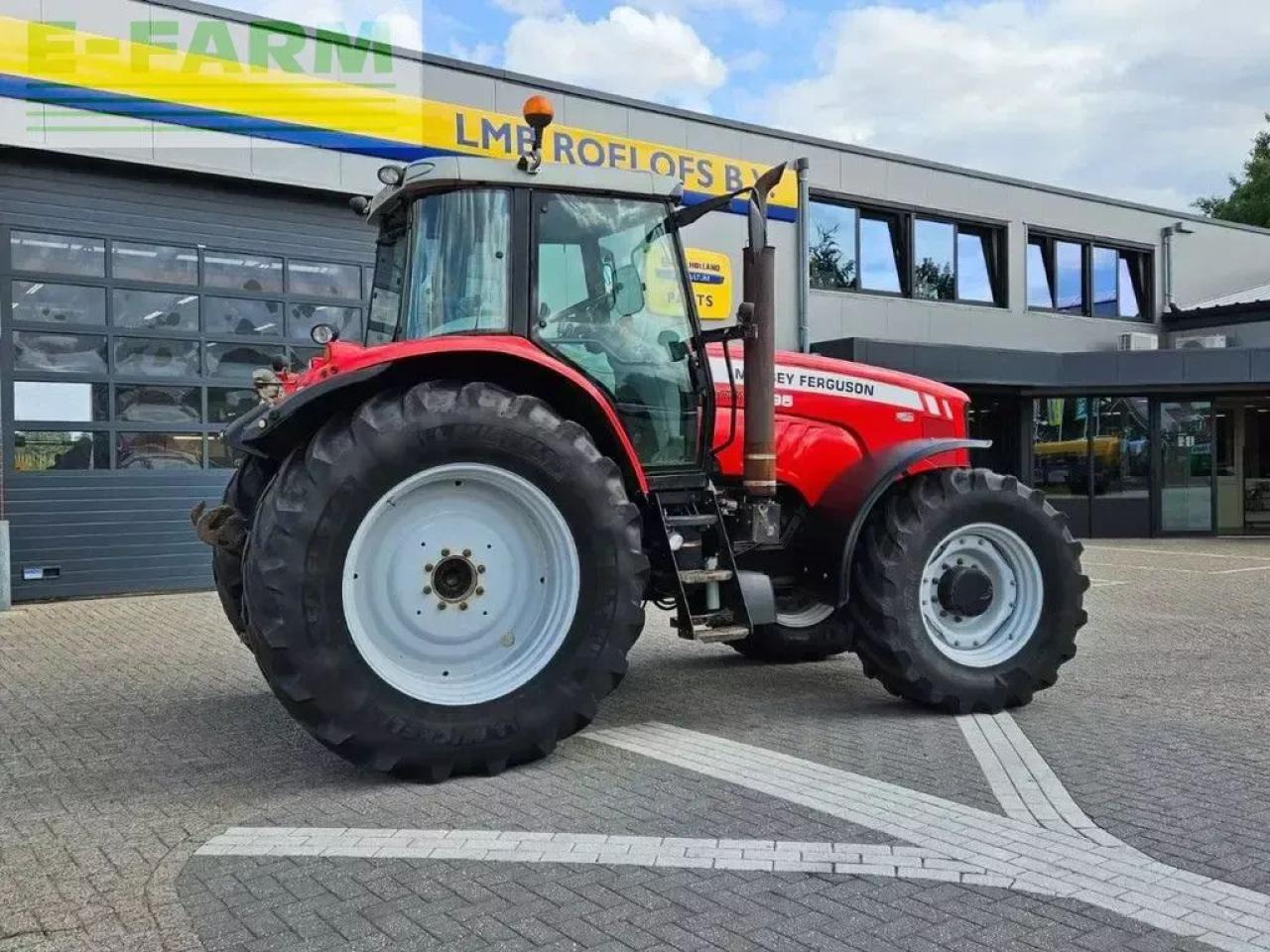Massey Ferguson 6495 dyna 6 - Farm tractor: picture 3 Massey Ferguson 6495 dyna 6 - Farm tractor: picture 3