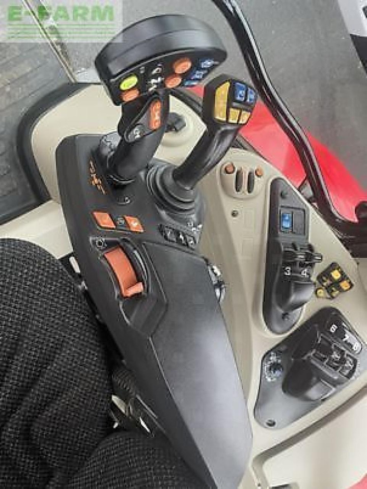 Farm tractor Massey Ferguson 6715s: picture 7