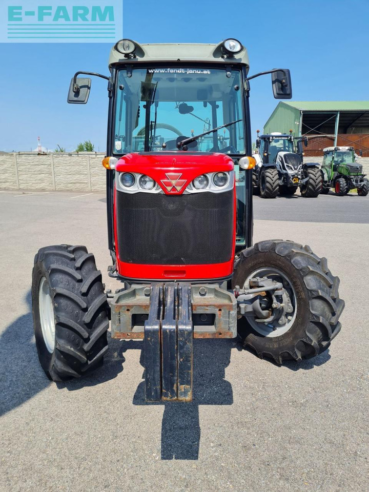 Massey Ferguson mf 3650 f - Farm tractor: picture 3 Massey Ferguson mf 3650 f - Farm tractor: picture 3