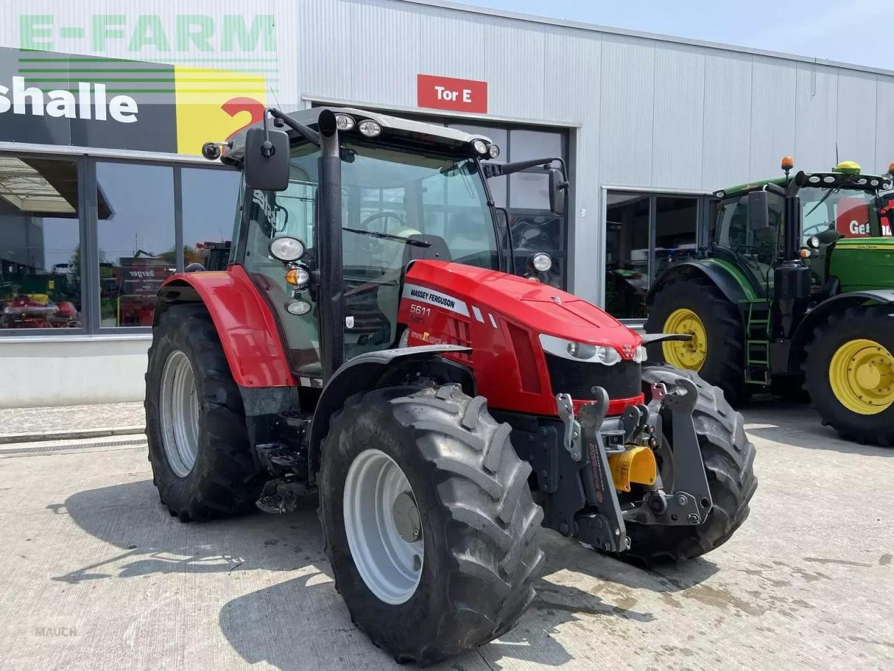 Massey Ferguson mf 5611 dyna-4 essential Essential - Farm tractor: picture 3 Massey Ferguson mf 5611 dyna-4 essential Essential - Farm tractor: picture 3