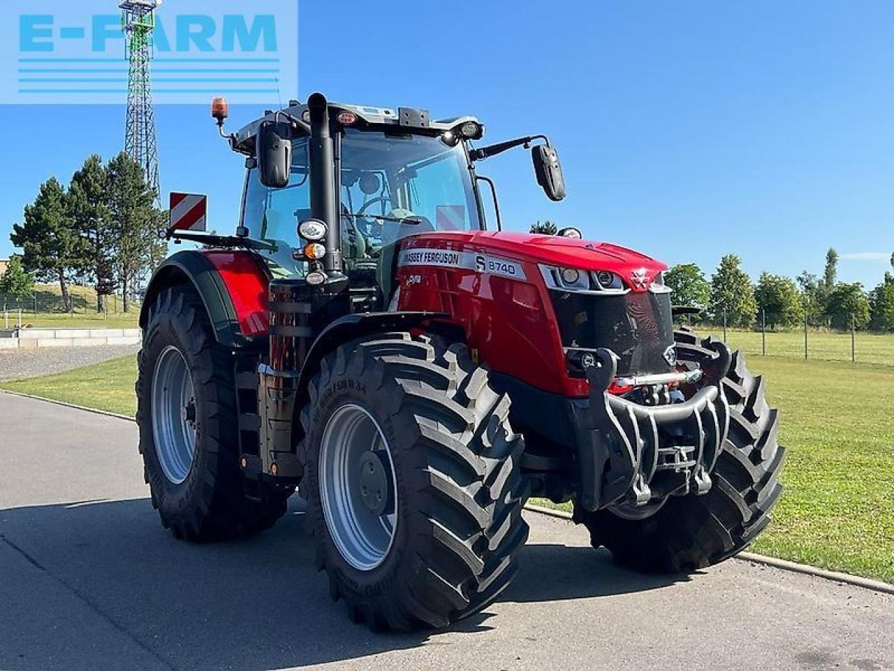 Massey Ferguson mf 8740 s dyna-vt exclusive Exclusive - Farm tractor: picture 1 Massey Ferguson mf 8740 s dyna-vt exclusive Exclusive - Farm tractor: picture 1