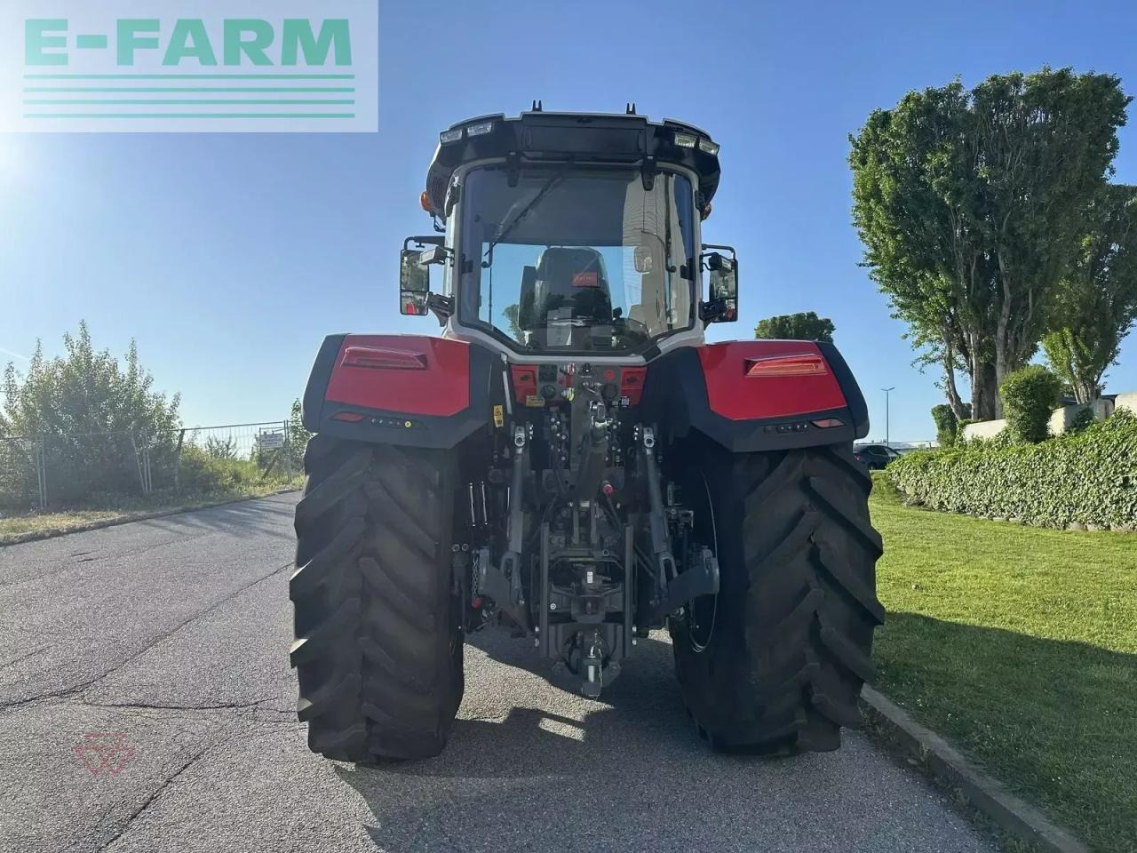 Farm tractor Massey Ferguson mf 8s.225: picture 7