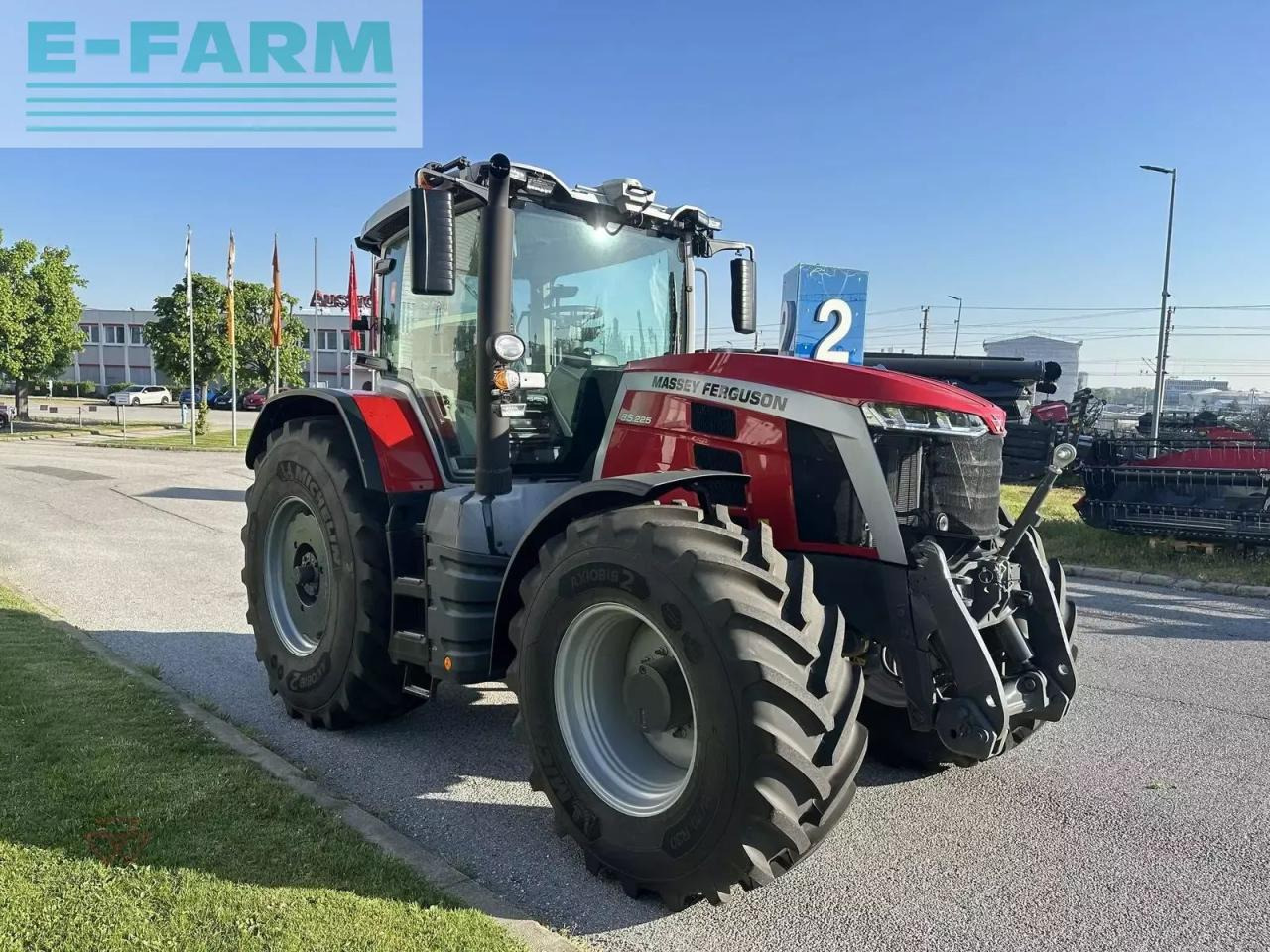 Farm tractor Massey Ferguson mf 8s.225: picture 10