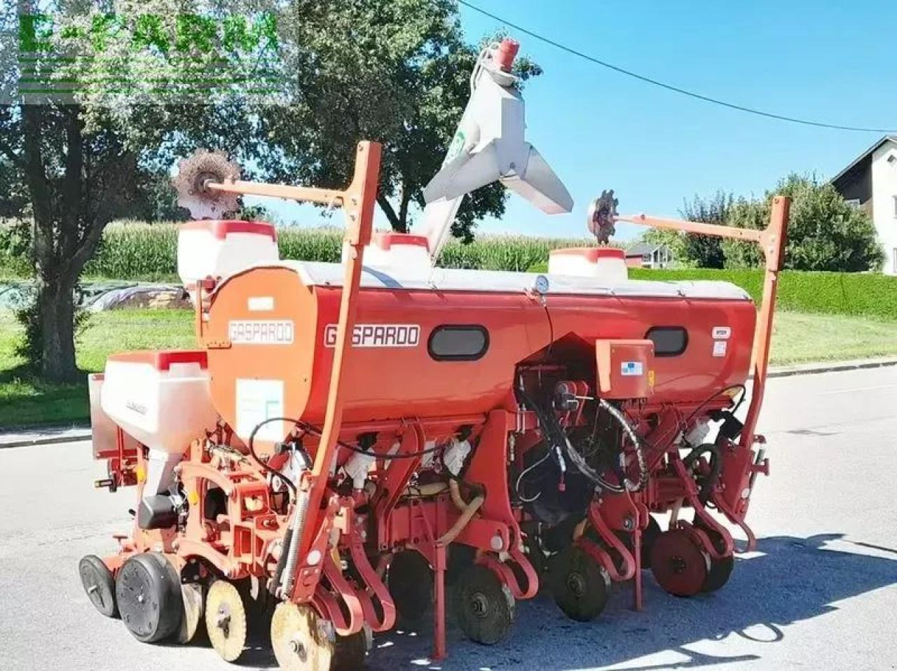 Mustang mte-r 300 6-reihige isotronic einzelkorn - Precision sowing machine: picture 3 Mustang mte-r 300 6-reihige isotronic einzelkorn - Precision sowing machine: picture 3