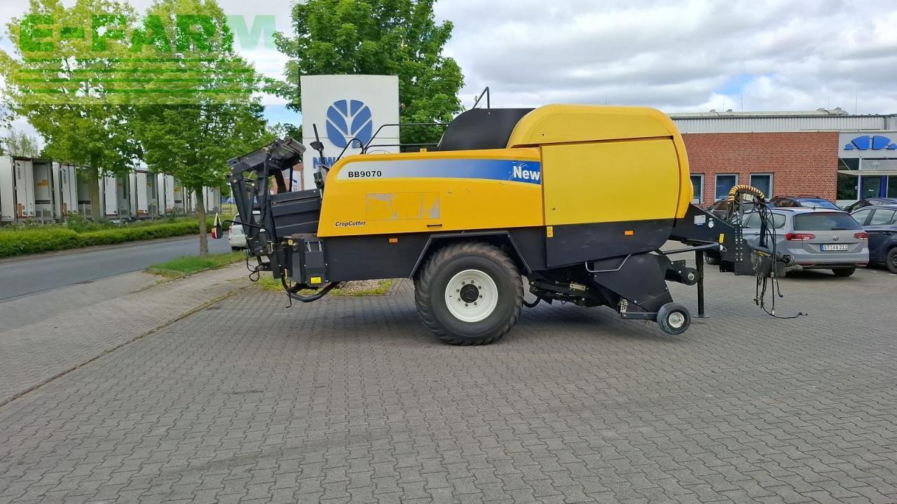 New Holland bb 9070 - Square baler: picture 1 New Holland bb 9070 - Square baler: picture 1