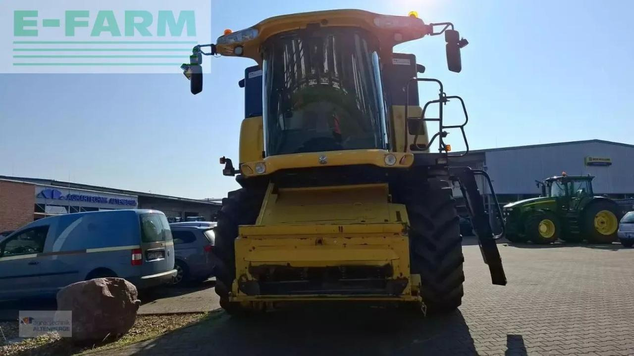 New Holland cx 840 - Combine harvester: picture 3 New Holland cx 840 - Combine harvester: picture 3