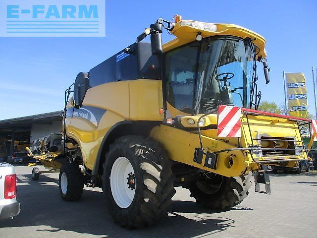 New Holland cx740 / cx 740 - Combine harvester: picture 4 New Holland cx740 / cx 740 - Combine harvester: picture 4