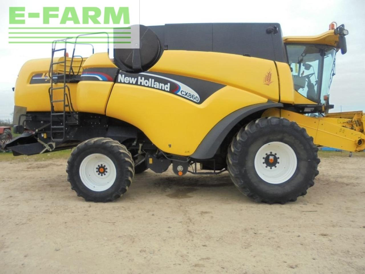New Holland cx860sl - Combine harvester: picture 5 New Holland cx860sl - Combine harvester: picture 5