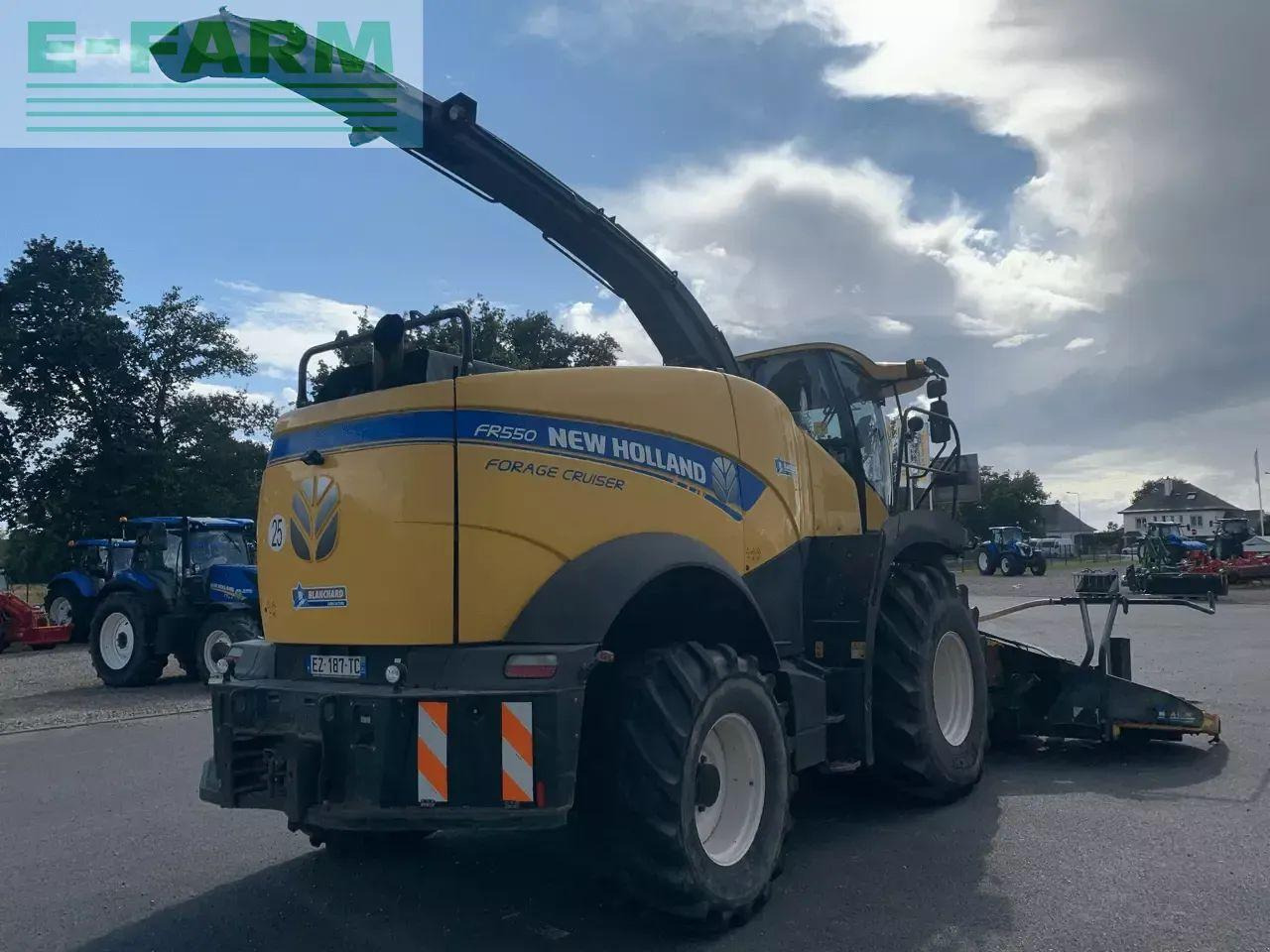 New Holland fr 550 - Forage harvester: picture 4 New Holland fr 550 - Forage harvester: picture 4