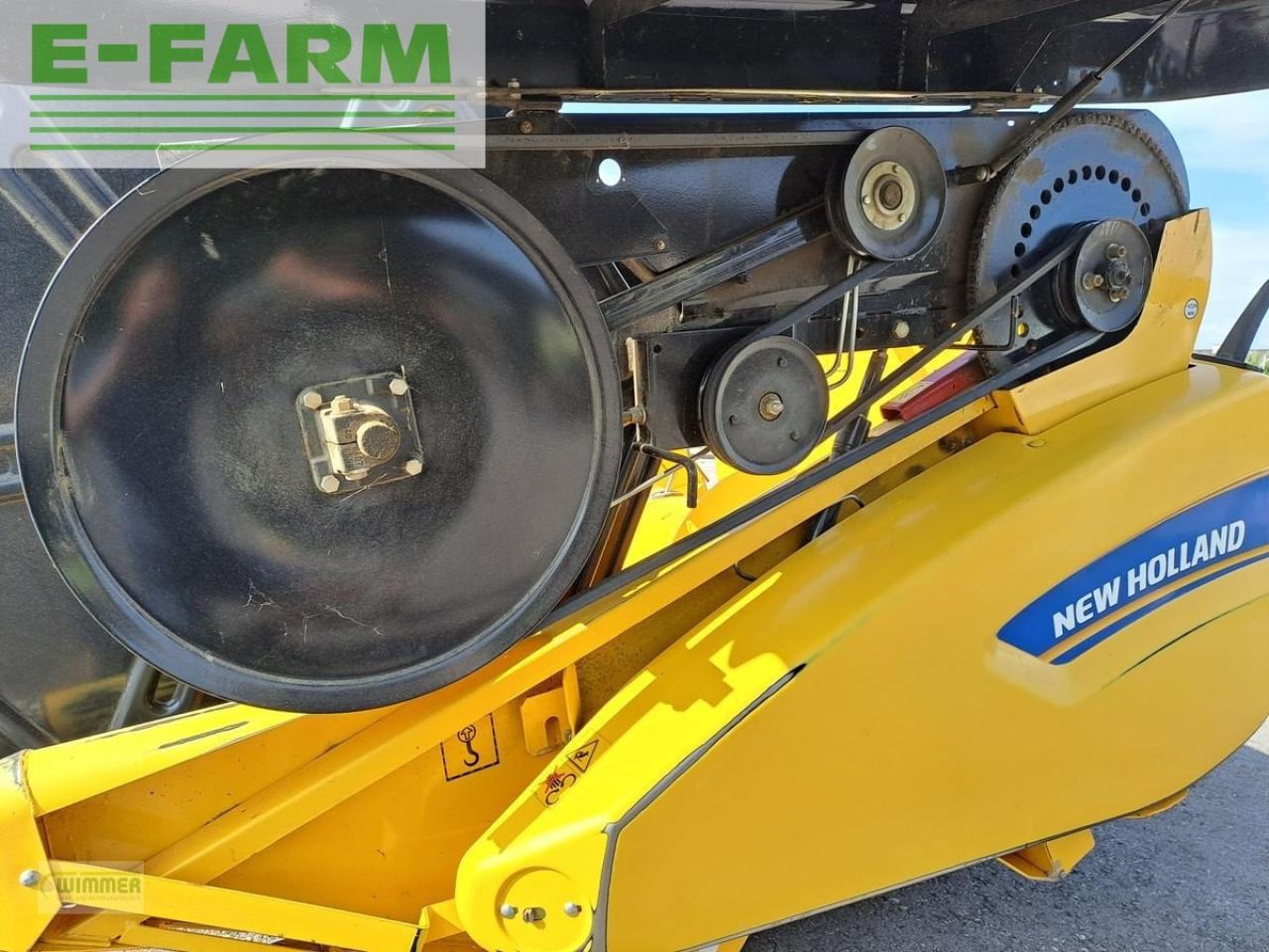 Grain header New Holland nh 400: picture 11 Grain header New Holland nh 400: picture 11