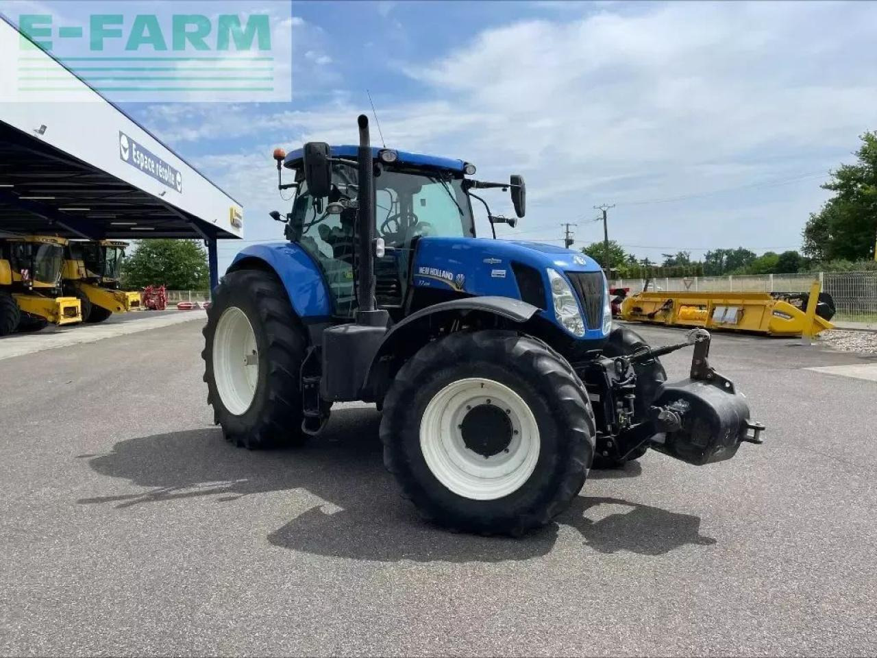 New Holland t 7.235 - Farm tractor: picture 3 New Holland t 7.235 - Farm tractor: picture 3
