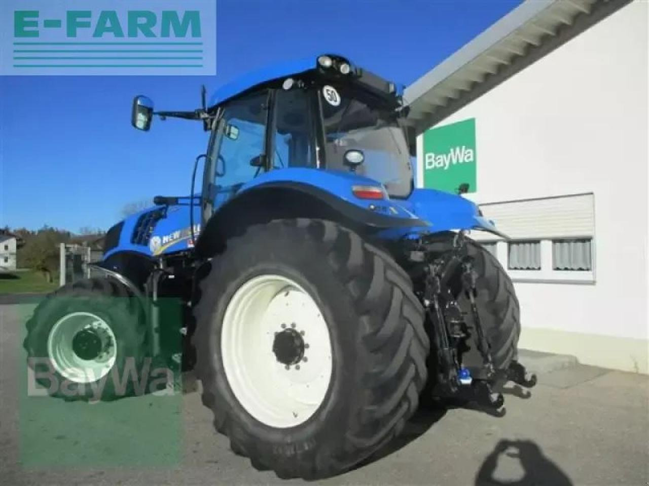 New Holland t 8.390 #870 - Farm tractor: picture 5 New Holland t 8.390 #870 - Farm tractor: picture 5
