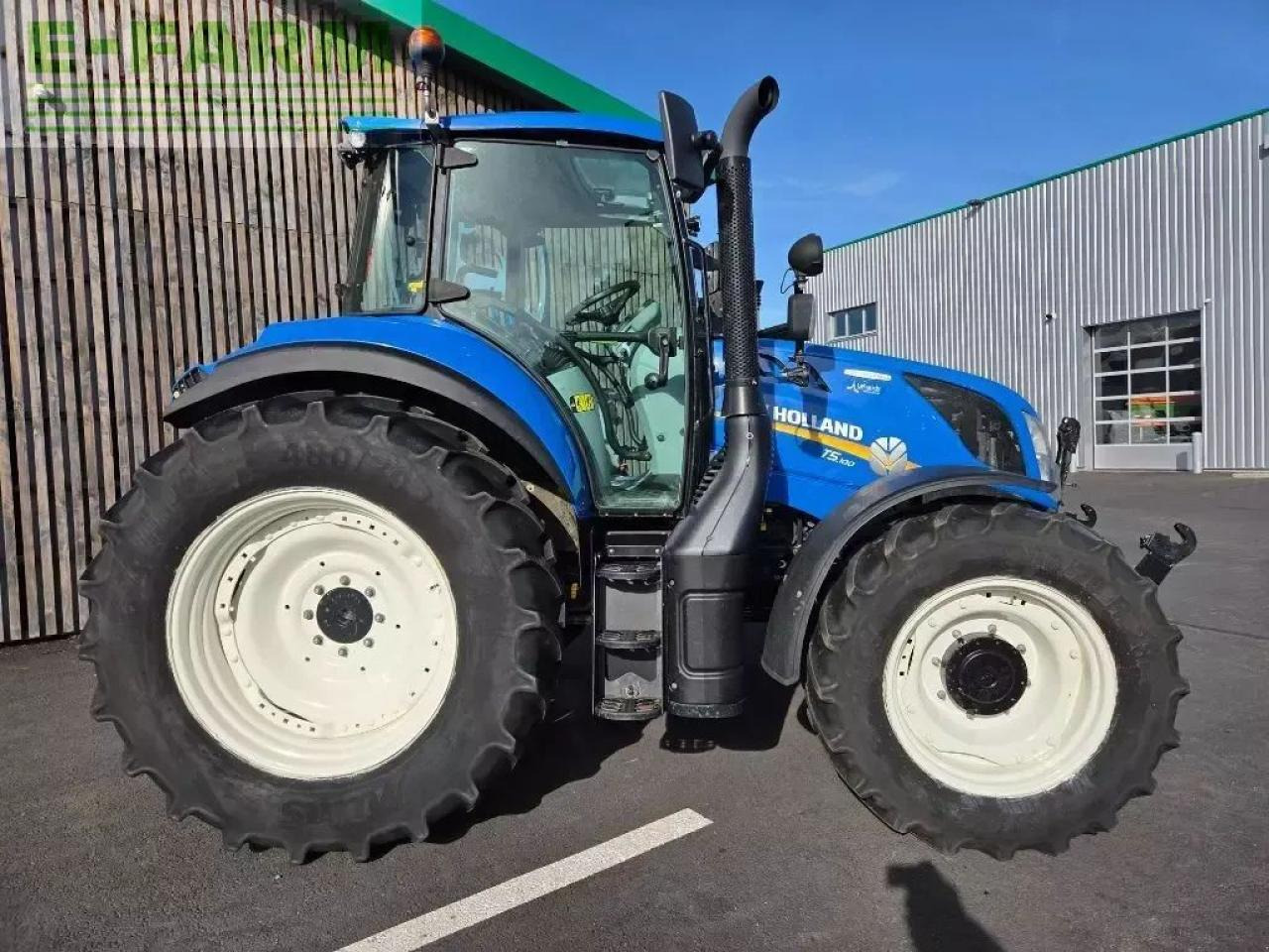 New Holland t5-100 - Farm tractor: picture 5 New Holland t5-100 - Farm tractor: picture 5
