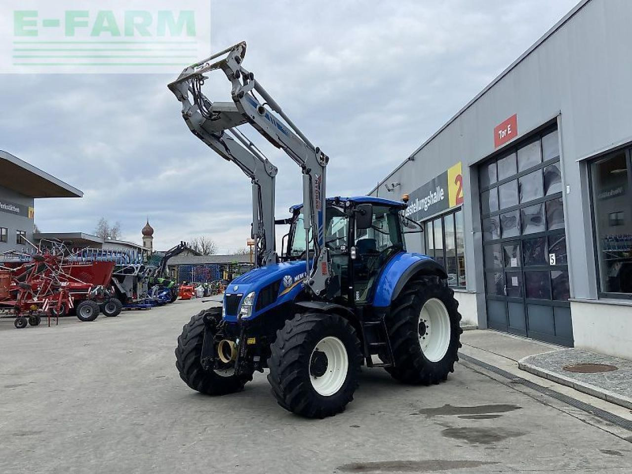 New Holland t5.105 electro command - Farm tractor: picture 5 New Holland t5.105 electro command - Farm tractor: picture 5
