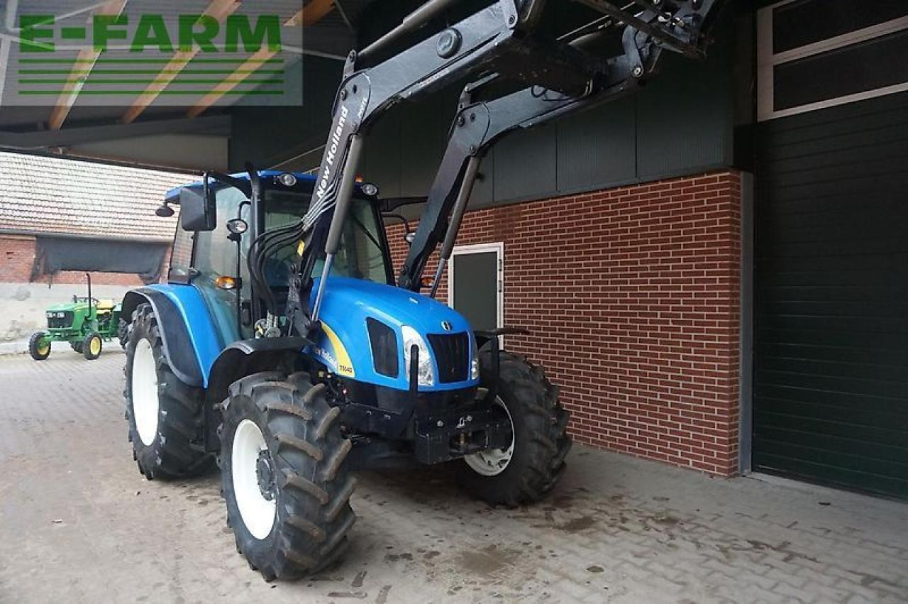 New Holland t5040 nur 860 std. - Farm tractor: picture 4 New Holland t5040 nur 860 std. - Farm tractor: picture 4