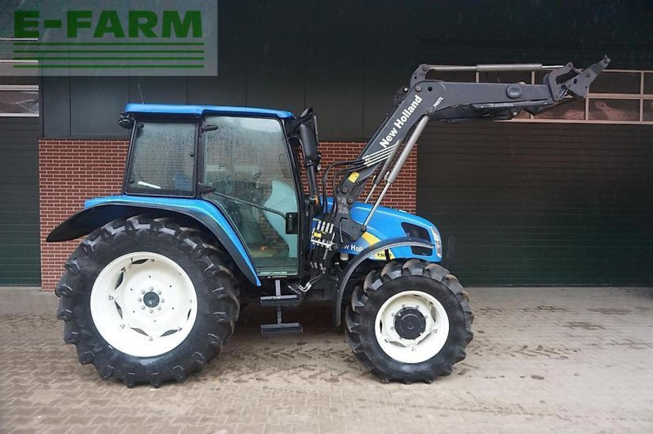 New Holland t5040 nur 860 std. - Farm tractor: picture 2 New Holland t5040 nur 860 std. - Farm tractor: picture 2