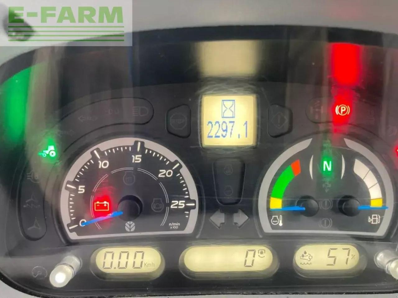 New Holland t6.155 - Farm tractor: picture 2 New Holland t6.155 - Farm tractor: picture 2