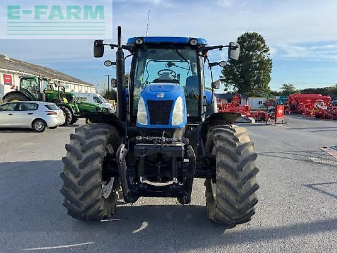 New Holland t6030 - Farm tractor: picture 2 New Holland t6030 - Farm tractor: picture 2