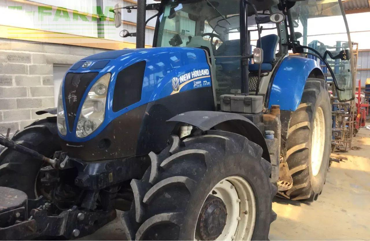 New Holland t7 170 - Farm tractor: picture 1 New Holland t7 170 - Farm tractor: picture 1