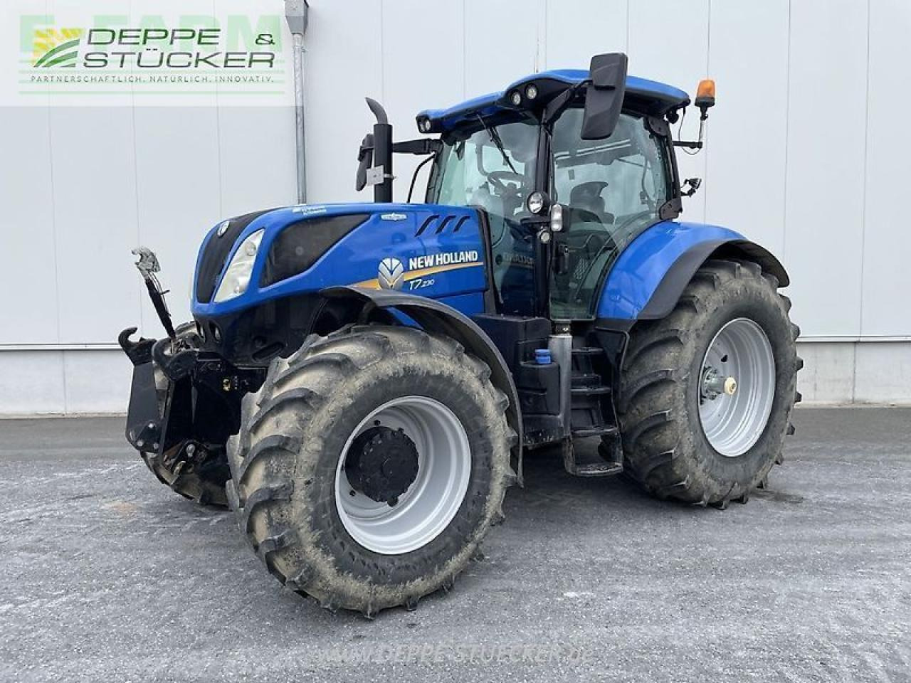 New Holland t7.230 - Farm tractor: picture 1 New Holland t7.230 - Farm tractor: picture 1