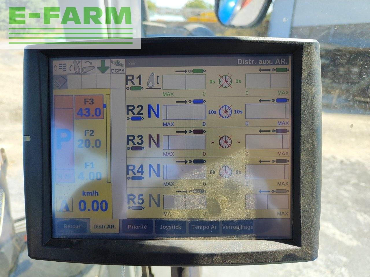 New Holland t7.235 ac - Farm tractor: picture 2 New Holland t7.235 ac - Farm tractor: picture 2