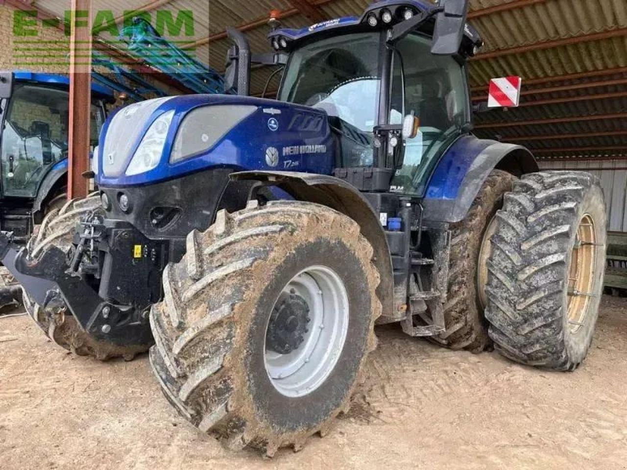 New Holland t7-245ac-plmi - Farm tractor: picture 1 New Holland t7-245ac-plmi - Farm tractor: picture 1
