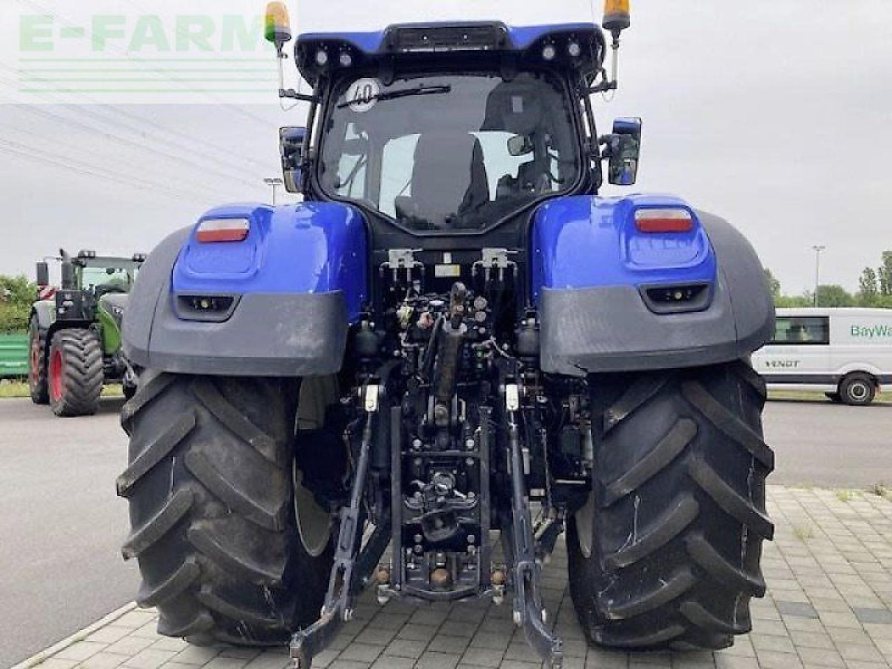 New Holland t7.275 - Farm tractor: picture 4 New Holland t7.275 - Farm tractor: picture 4