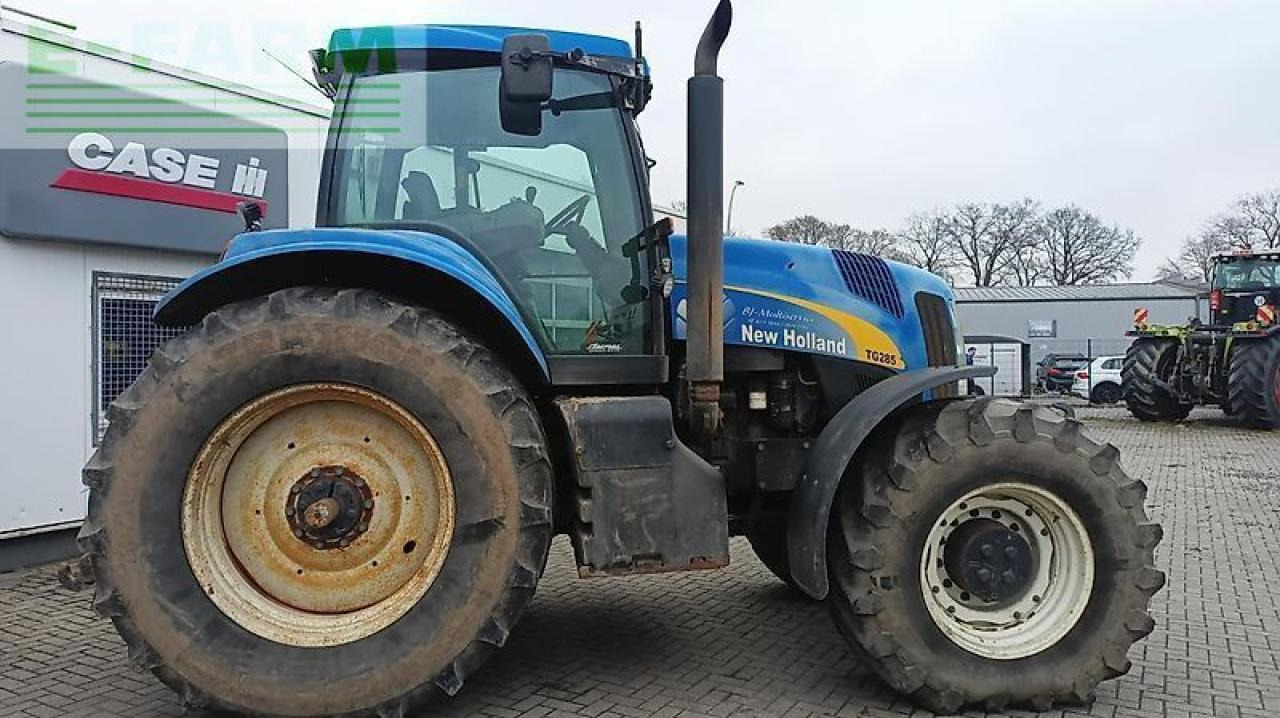 New Holland tg 285 - Farm tractor: picture 3 New Holland tg 285 - Farm tractor: picture 3