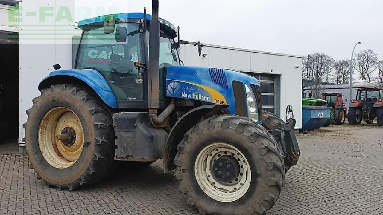 New Holland tg 285 - Farm tractor: picture 1 New Holland tg 285 - Farm tractor: picture 1