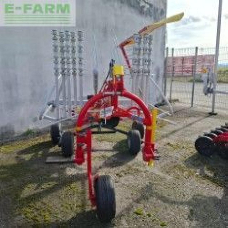 Pöttinger Top 382 - Tedder/ Rake: picture 1 Pöttinger Top 382 - Tedder/ Rake: picture 1