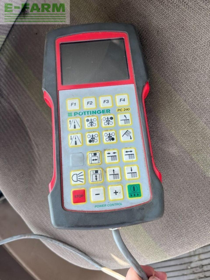 Tedder/ Rake Pöttinger top 1403 c: picture 18 Tedder/ Rake Pöttinger top 1403 c: picture 18