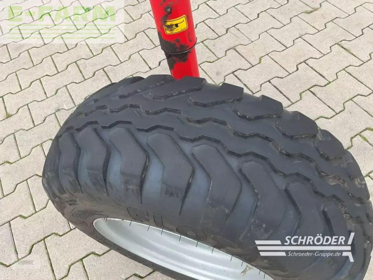 Pöttinger top 652 - Tedder/ Rake: picture 5 Pöttinger top 652 - Tedder/ Rake: picture 5