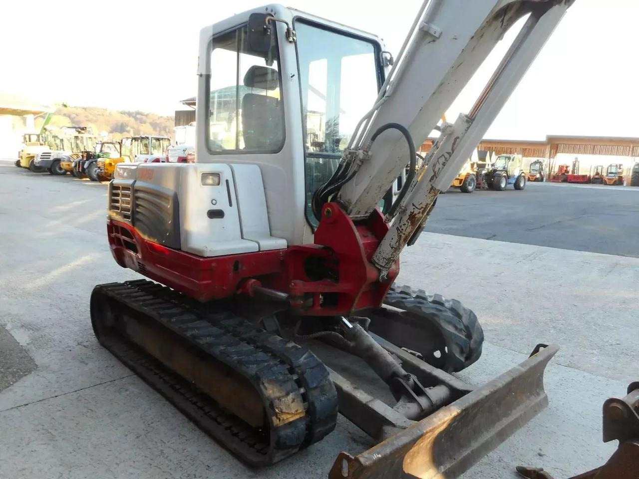 Takeuchi tb 250 mit powertilt + hydr. sw + 3 löffel - Mini excavator: picture 5 Takeuchi tb 250 mit powertilt + hydr. sw + 3 löffel - Mini excavator: picture 5