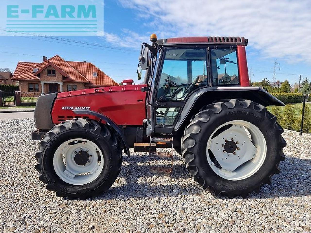 Valtra 8050 hitech HiTech - Farm tractor: picture 3 Valtra 8050 hitech HiTech - Farm tractor: picture 3