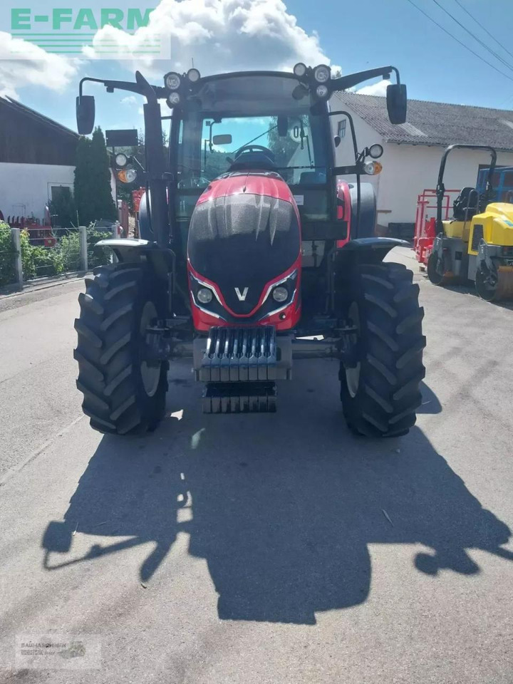 Valtra a 85 - Farm tractor: picture 2 Valtra a 85 - Farm tractor: picture 2