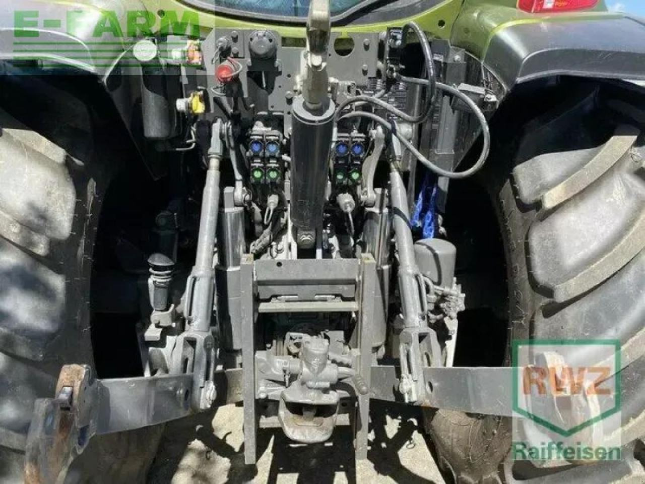 Valtra g135 v schlepper - Mini excavator: picture 4 Valtra g135 v schlepper - Mini excavator: picture 4