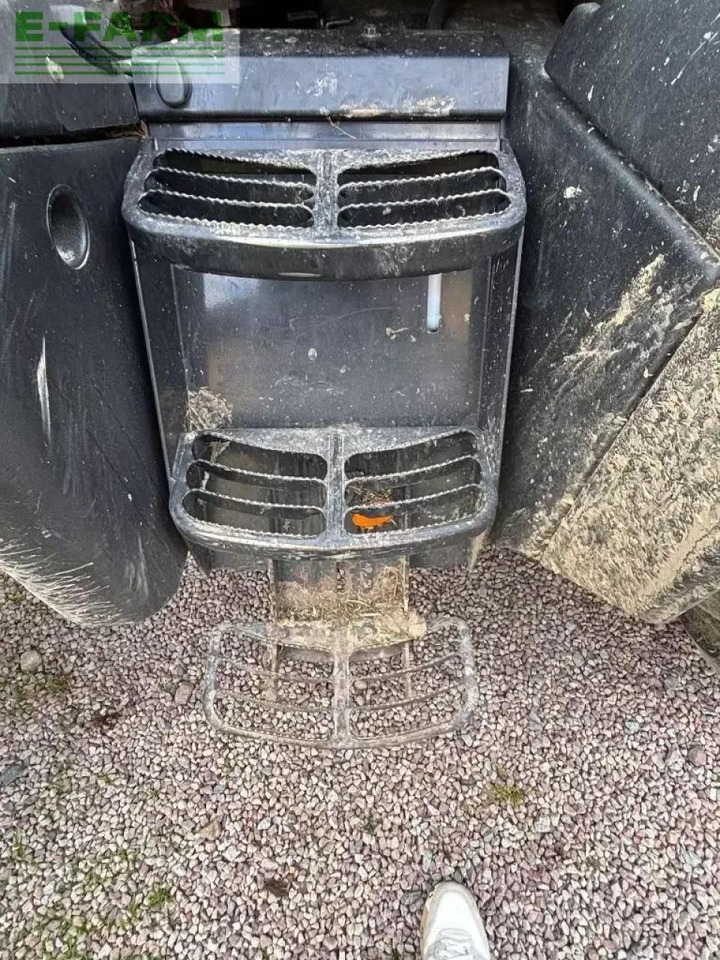 Valtra n154ed - Farm tractor: picture 2 Valtra n154ed - Farm tractor: picture 2