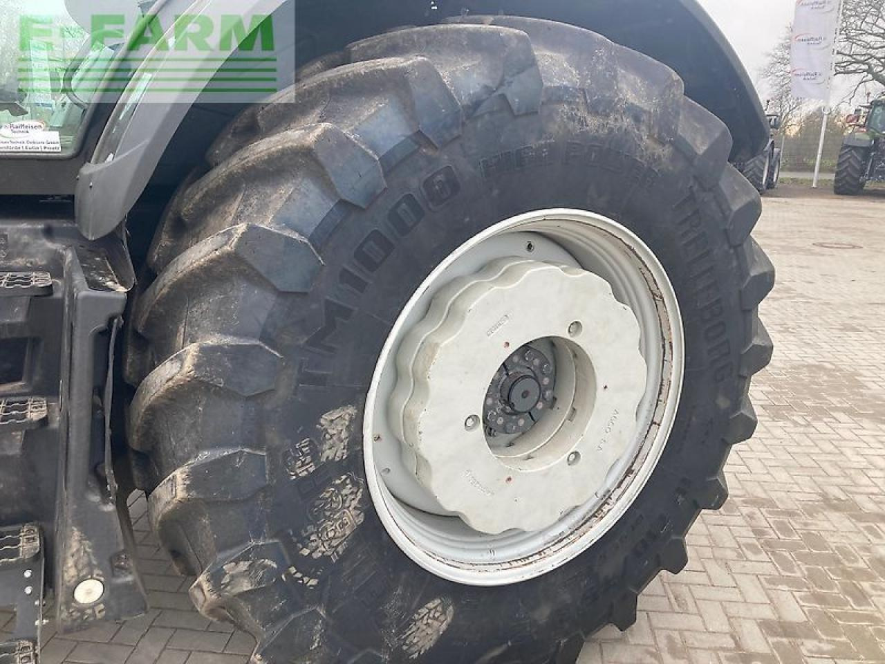 Valtra s374 smarttouch - Farm tractor: picture 5 Valtra s374 smarttouch - Farm tractor: picture 5