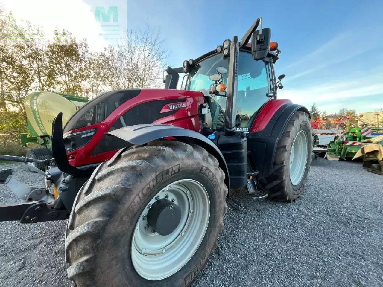 Valtra t 214 direct smarttouch Direct - Farm tractor: picture 1 Valtra t 214 direct smarttouch Direct - Farm tractor: picture 1