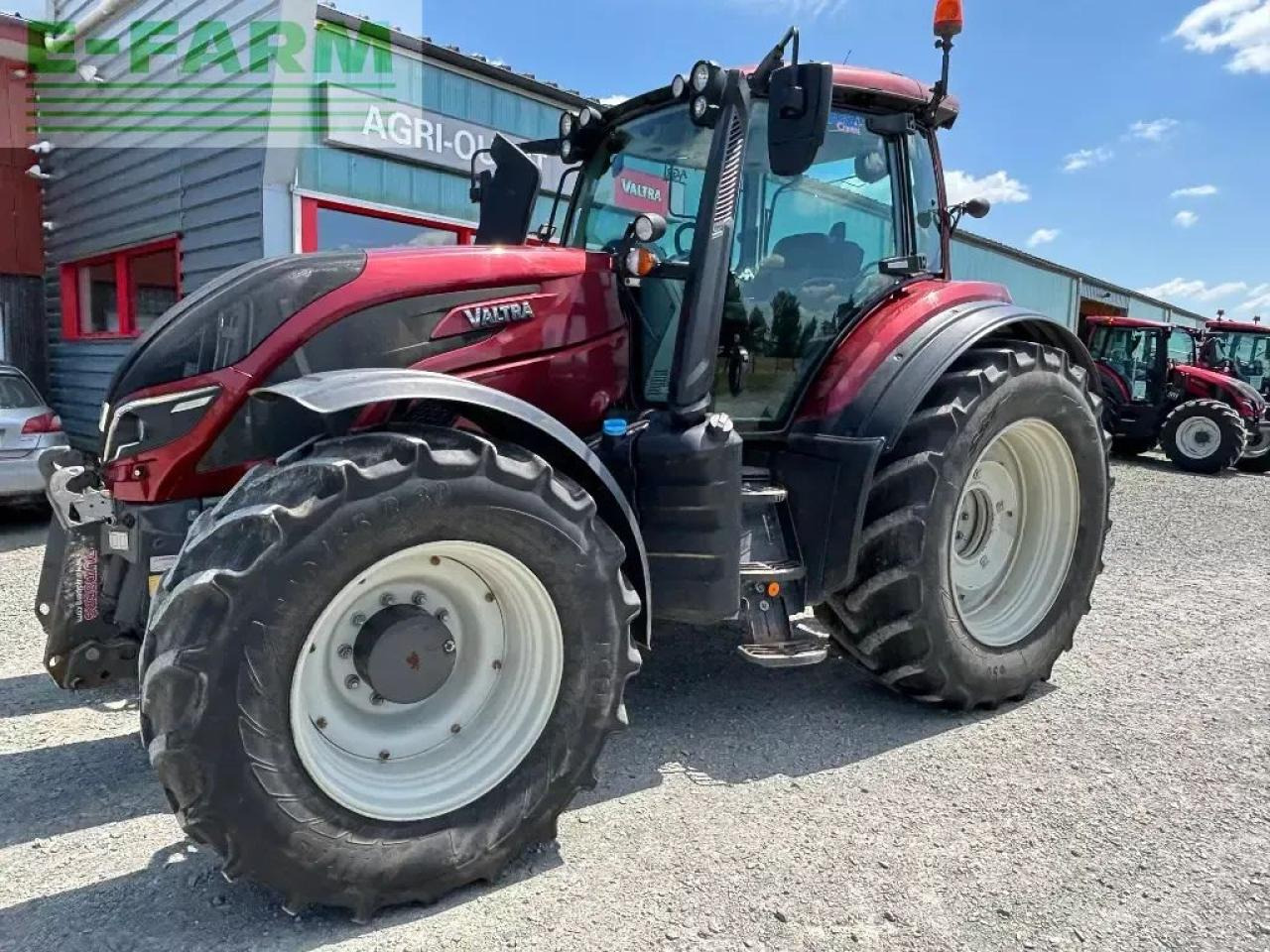Valtra t174 active - Farm tractor: picture 1 Valtra t174 active - Farm tractor: picture 1