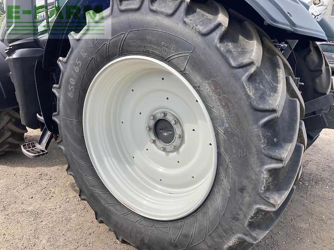 Valtra t254a mr19 - Farm tractor: picture 5 Valtra t254a mr19 - Farm tractor: picture 5