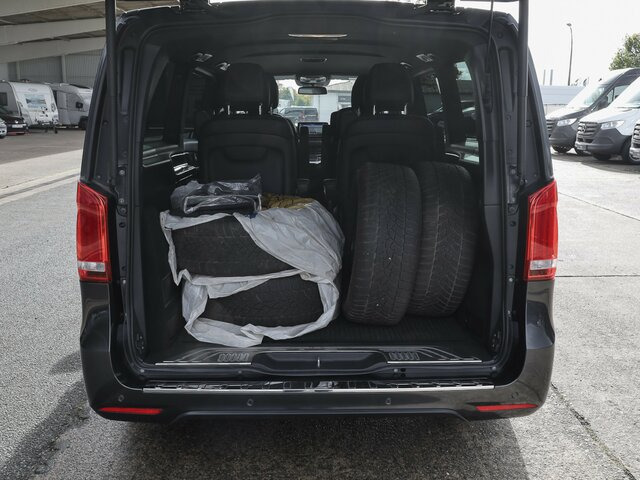 MERCEDES-BENZ EQV 300 Avantgarde,Extralang,6Sitzer,2xKlima,LED... - Passenger van, Electric van: picture 2 MERCEDES-BENZ EQV 300 Avantgarde,Extralang,6Sitzer,2xKlima,LED... - Passenger van, Electric van: picture 2