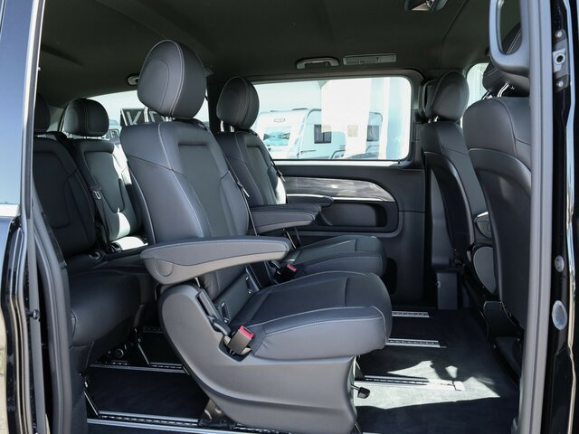 MERCEDES-BENZ EQV 300 Avantgarde Line,lang,7Sitze,2xKlima,LED - Minibus, Electric bus: picture 4 MERCEDES-BENZ EQV 300 Avantgarde Line,lang,7Sitze,2xKlima,LED - Minibus, Electric bus: picture 4