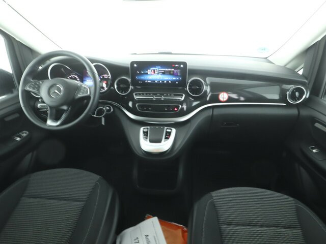 MERCEDES-BENZ EQV 300 Extralang,8Sitze,2xelektrSchiebetür,LED... - Minibus, Electric bus: picture 2 MERCEDES-BENZ EQV 300 Extralang,8Sitze,2xelektrSchiebetür,LED... - Minibus, Electric bus: picture 2