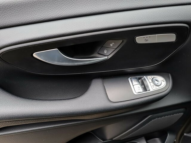 Passenger van, Electric van MERCEDES-BENZ EQV 300 lang,8Sitzer,2xSchiebetür,360°Kamera...: picture 10