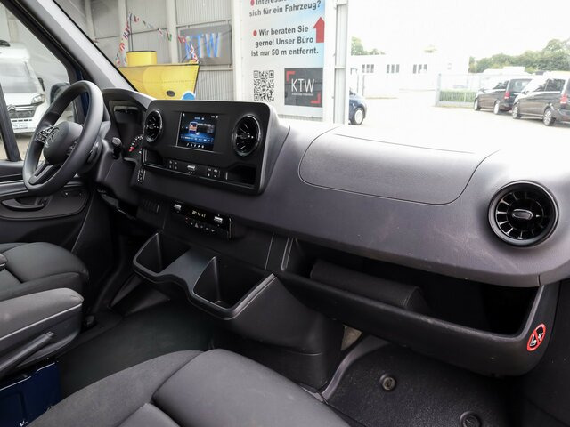 MERCEDES-BENZ Sprinter 315 CDI Maxi KombiTourer,8Sitze,Kamera - Minibus, Passenger van: picture 3 MERCEDES-BENZ Sprinter 315 CDI Maxi KombiTourer,8Sitze,Kamera - Minibus, Passenger van: picture 3