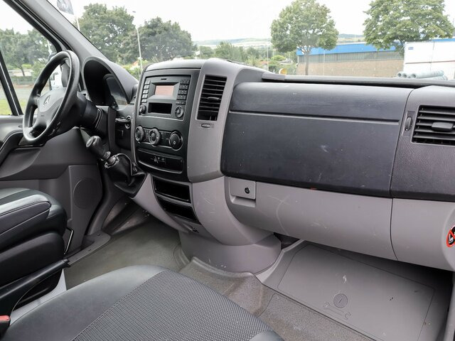 MERCEDES-BENZ Sprinter 316CDI DOKA,Allrad,Klima... - Open body delivery van, Combi van: picture 3 MERCEDES-BENZ Sprinter 316CDI DOKA,Allrad,Klima... - Open body delivery van, Combi van: picture 3